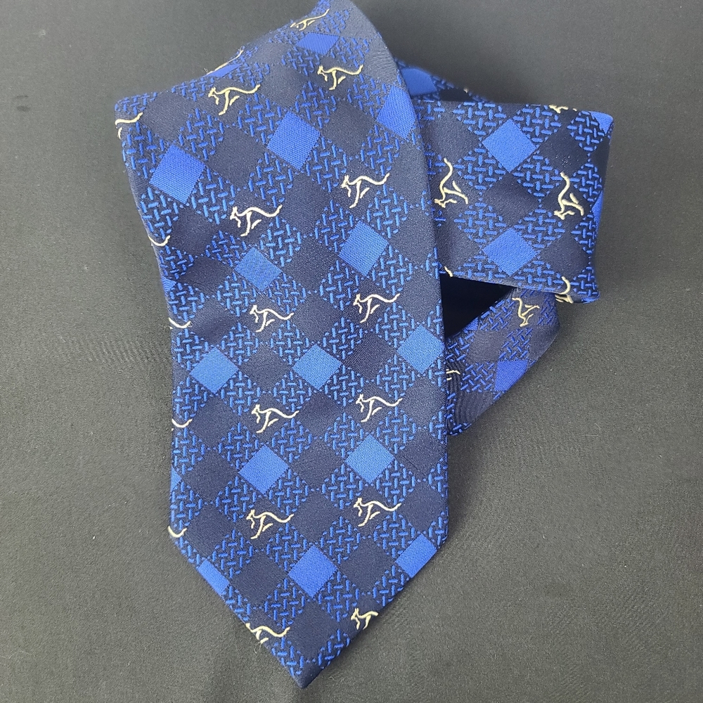 Impressions Tie. Kangaroo Motif.
